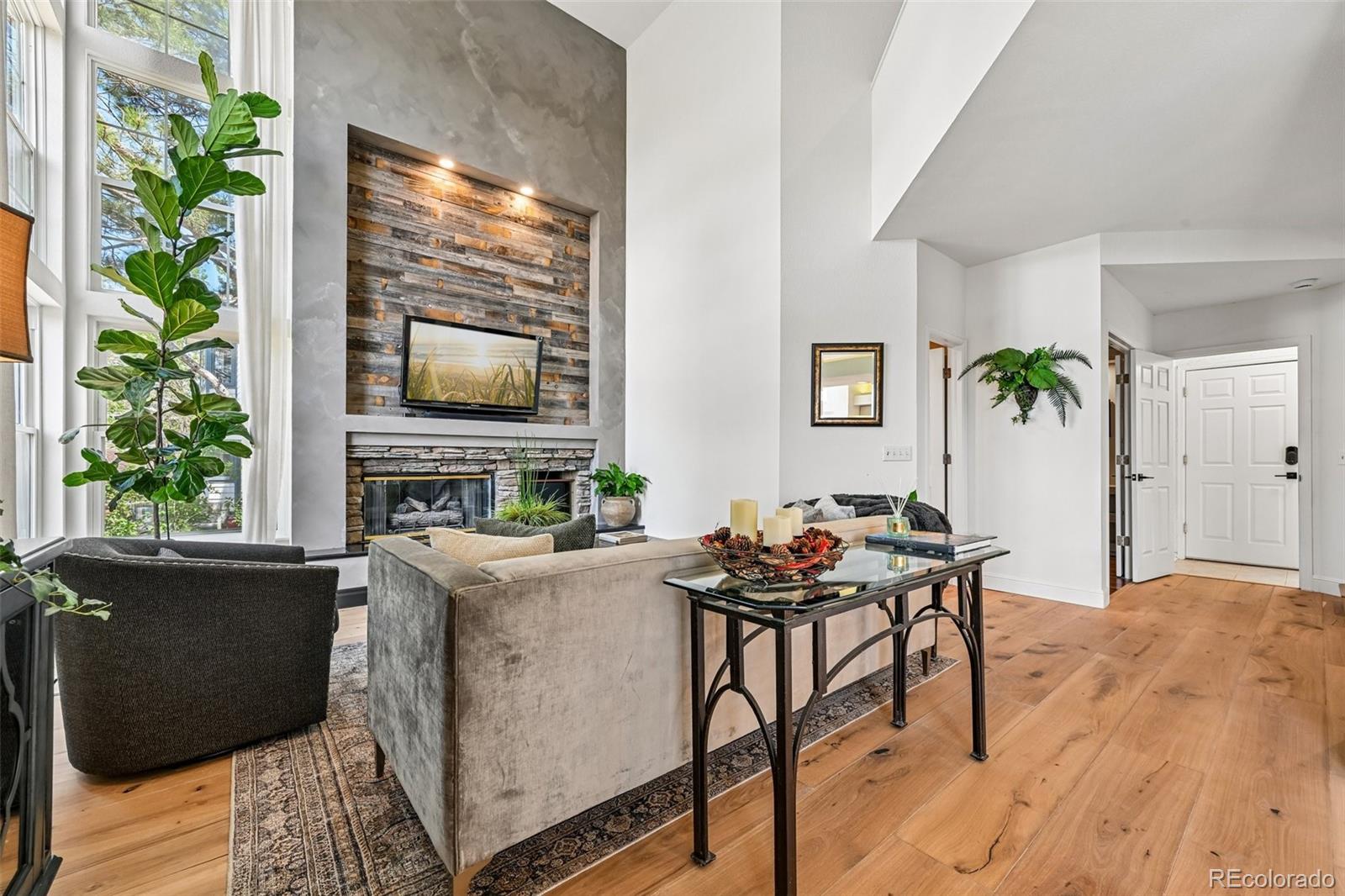 MLS Image #5 for 9315  sulton court,highlands ranch, Colorado