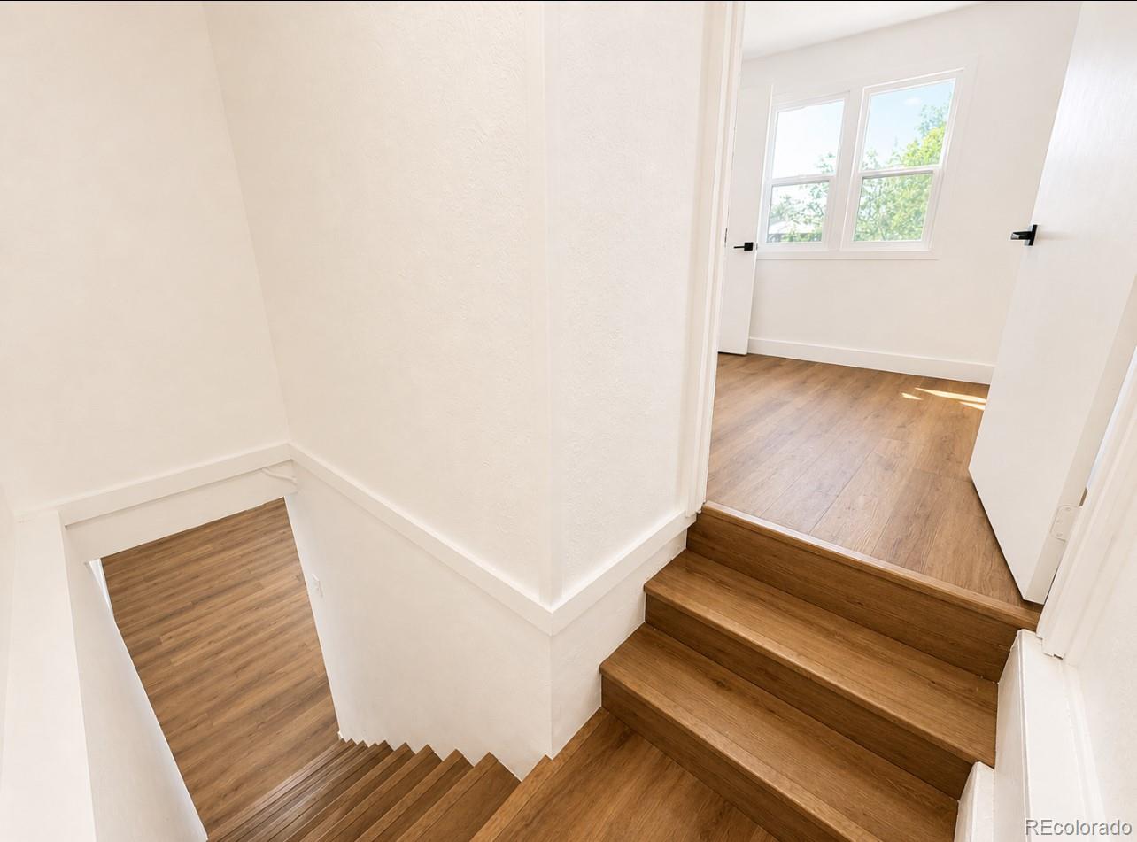 MLS Image #15 for 1315 s knox court,denver, Colorado