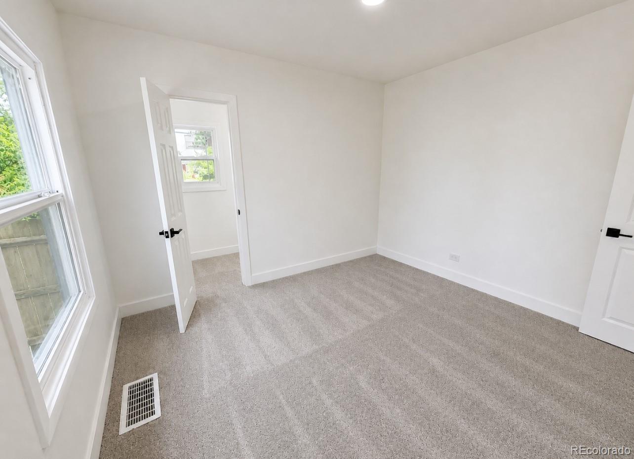 MLS Image #7 for 1315 s knox court,denver, Colorado