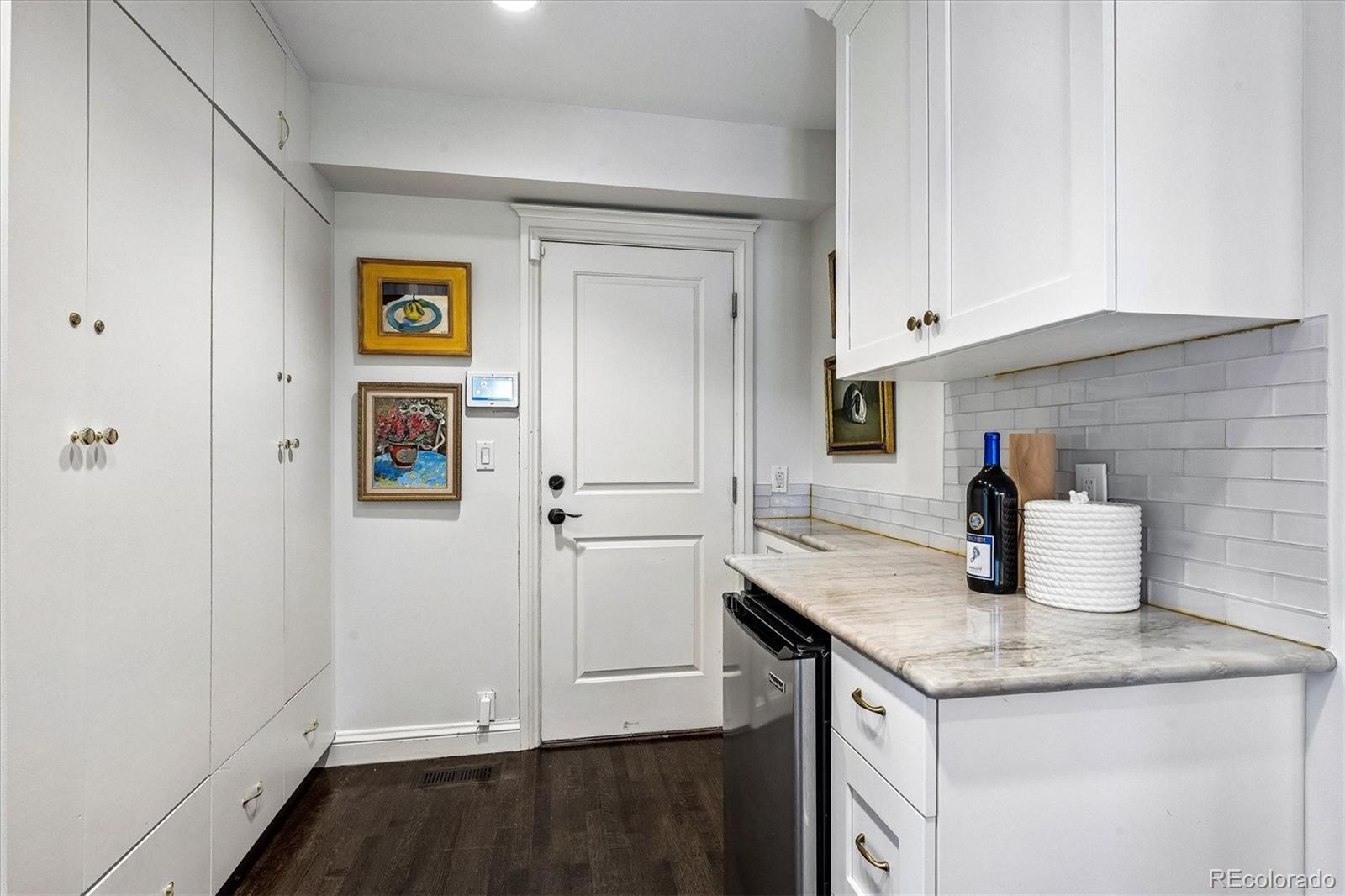 MLS Image #20 for 401  jasmine street,denver, Colorado