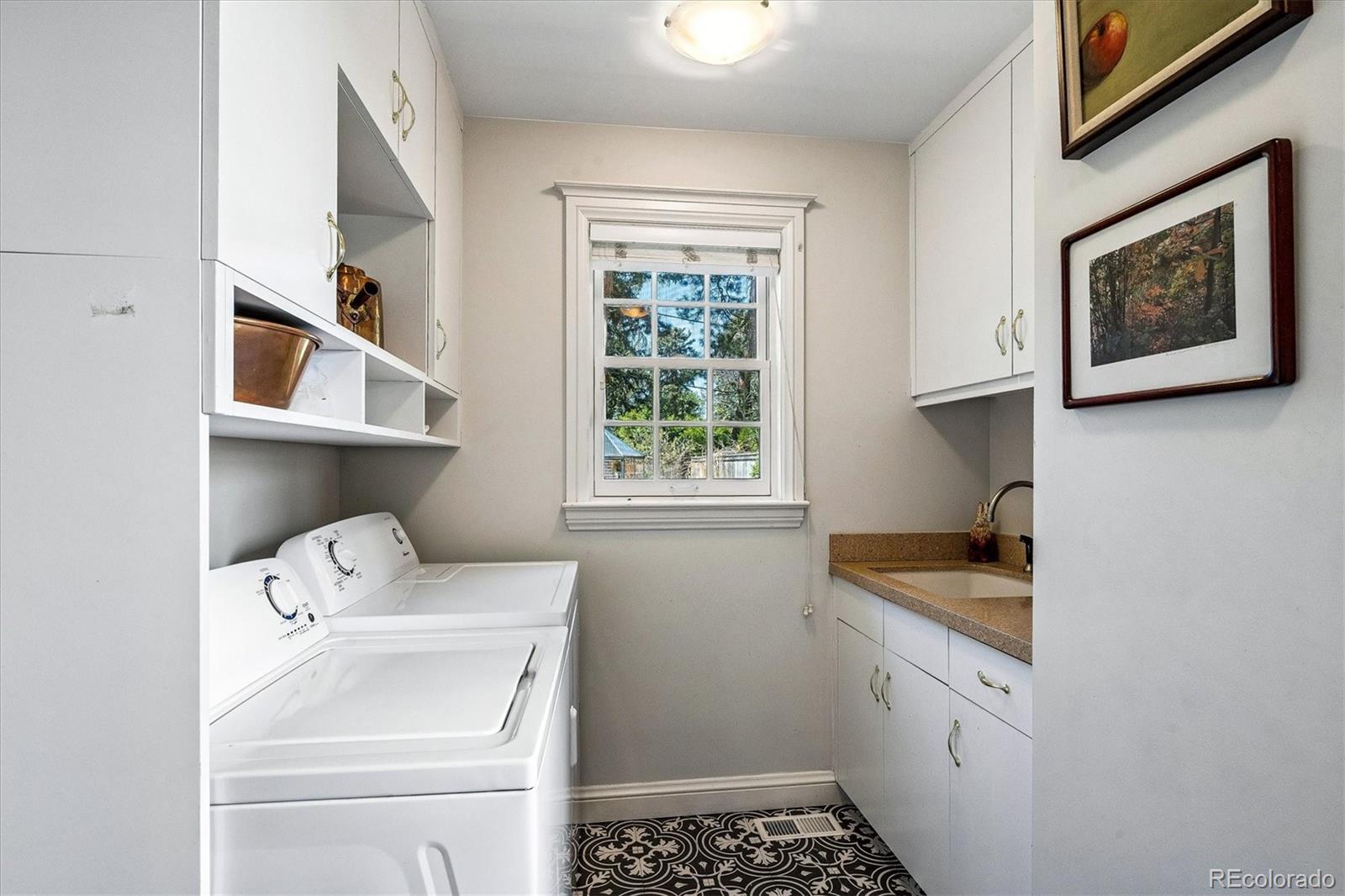 MLS Image #21 for 401  jasmine street,denver, Colorado