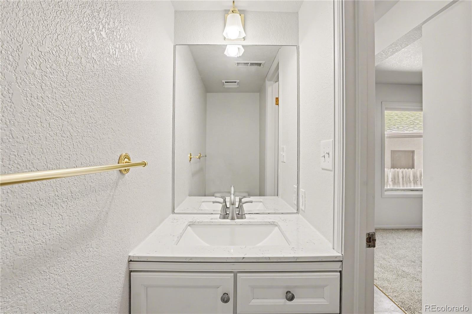 MLS Image #11 for 20  pineridge court,pueblo, Colorado