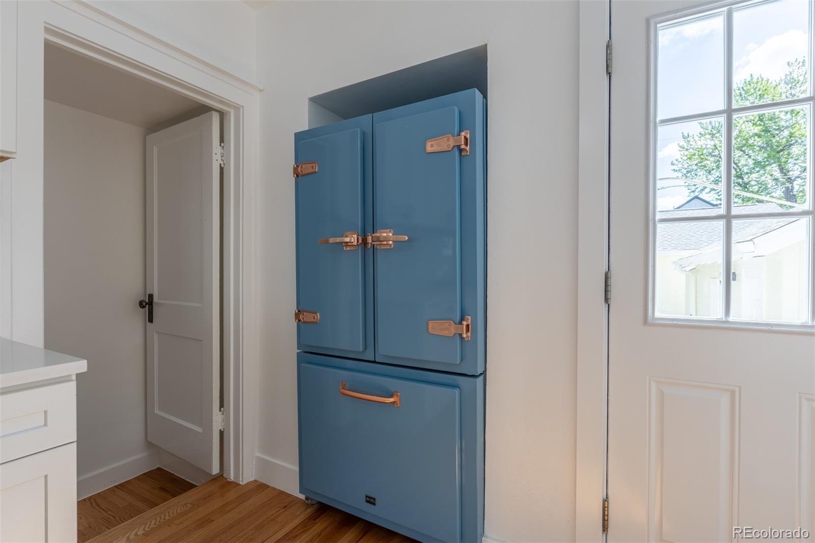 MLS Image #8 for 1734 s franklin street,denver, Colorado