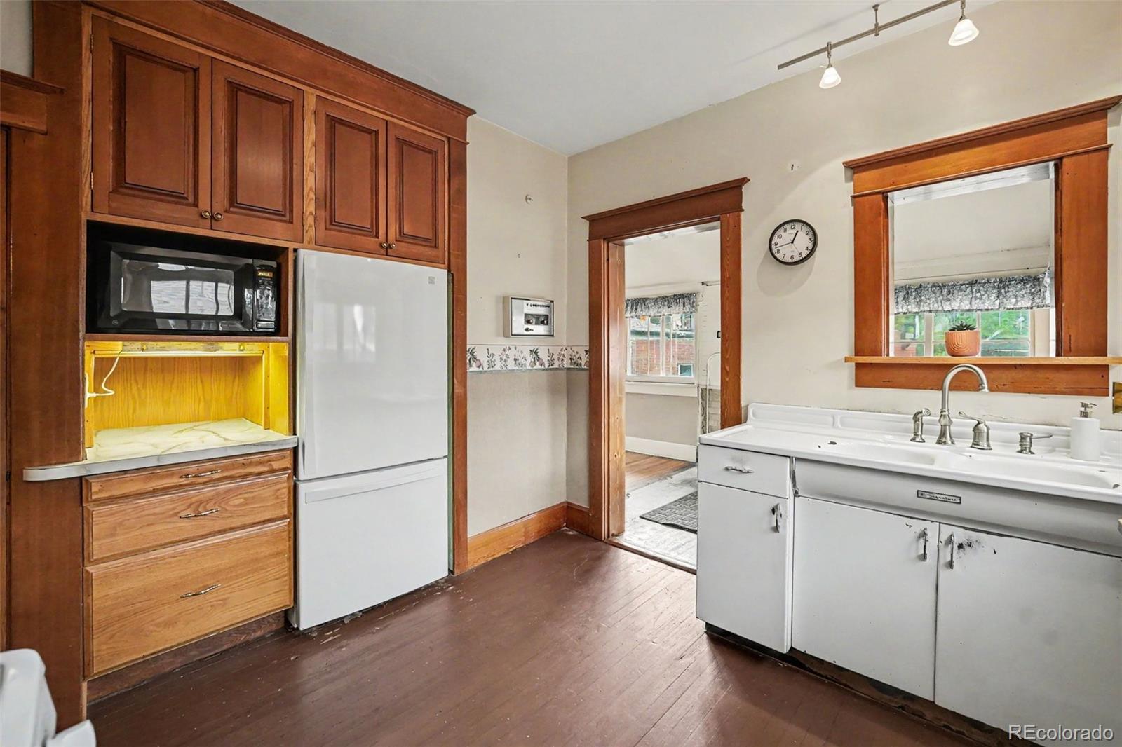 MLS Image #10 for 2912 n raleigh street,denver, Colorado