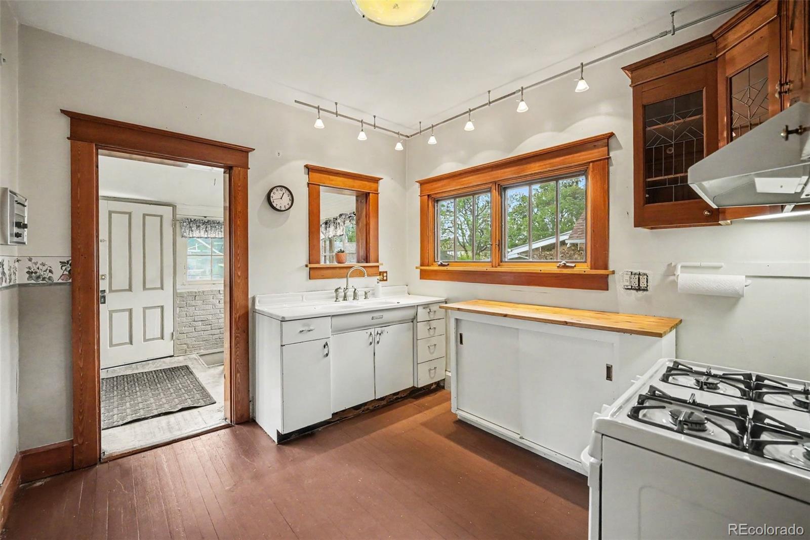 MLS Image #4 for 2912 n raleigh street,denver, Colorado