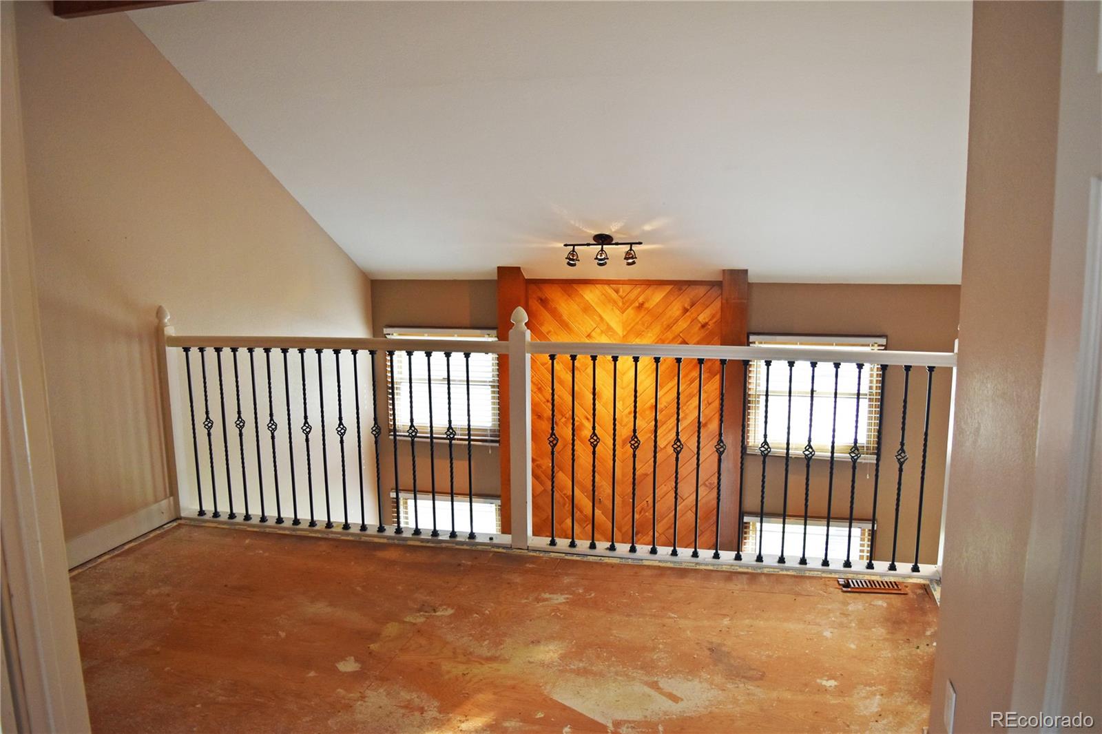 MLS Image #10 for 2343  ranch drive,denver, Colorado