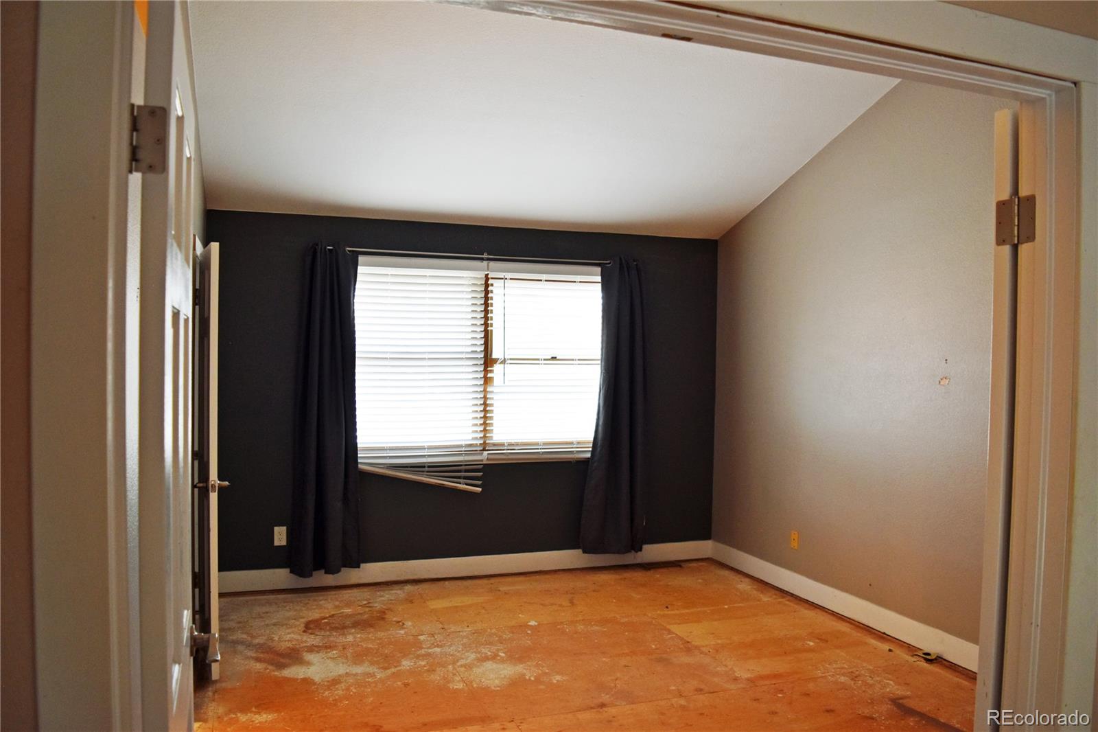 MLS Image #14 for 2343  ranch drive,denver, Colorado
