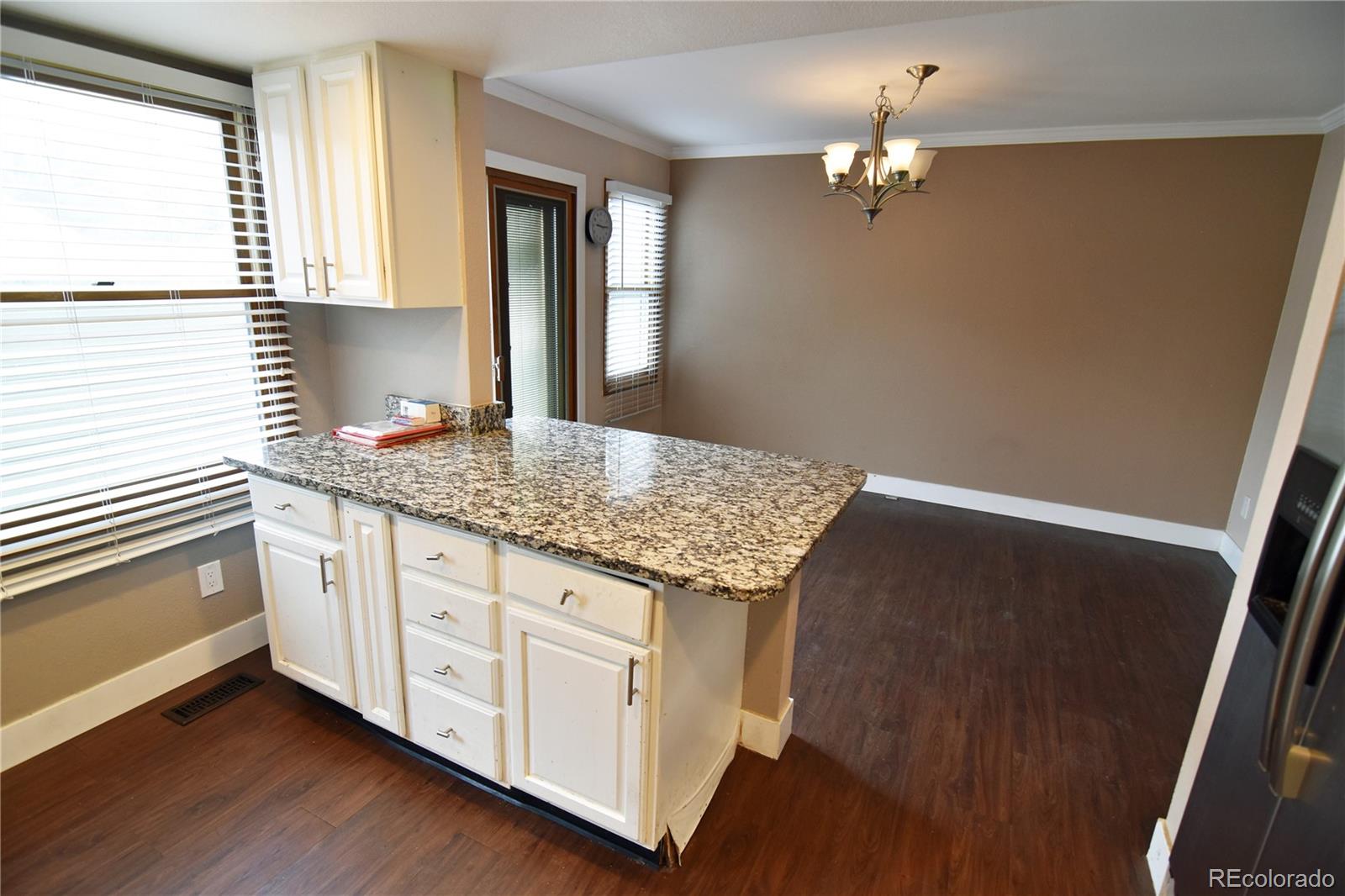 MLS Image #5 for 2343  ranch drive,denver, Colorado
