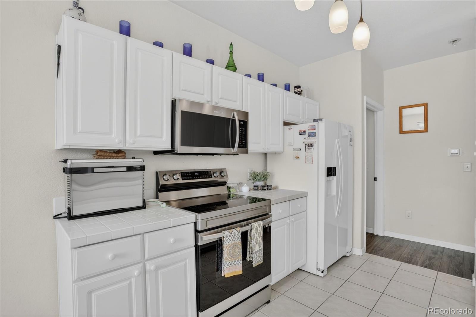 MLS Image #5 for 22505 e ontario drive,aurora, Colorado