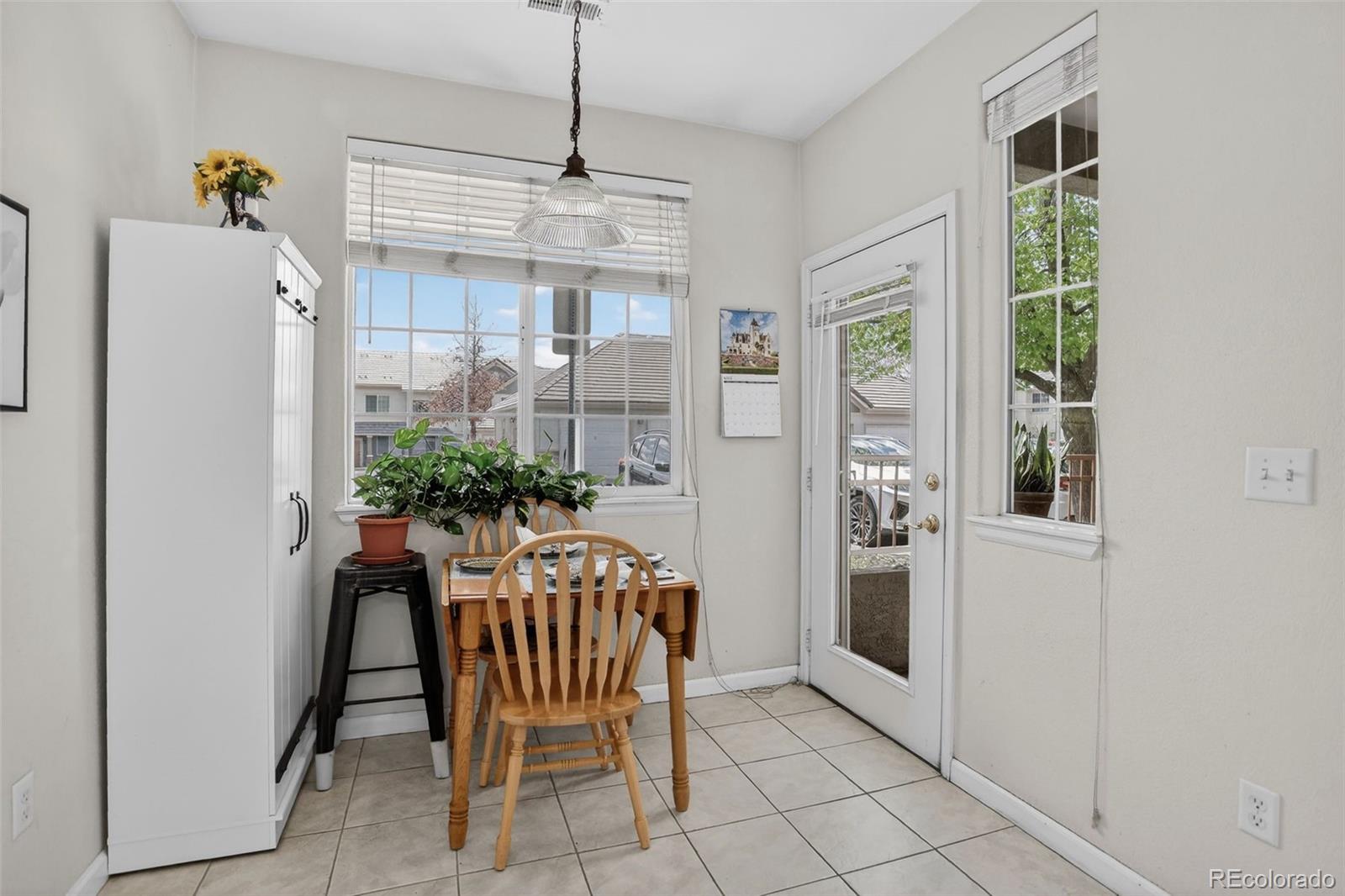 MLS Image #8 for 22505 e ontario drive,aurora, Colorado