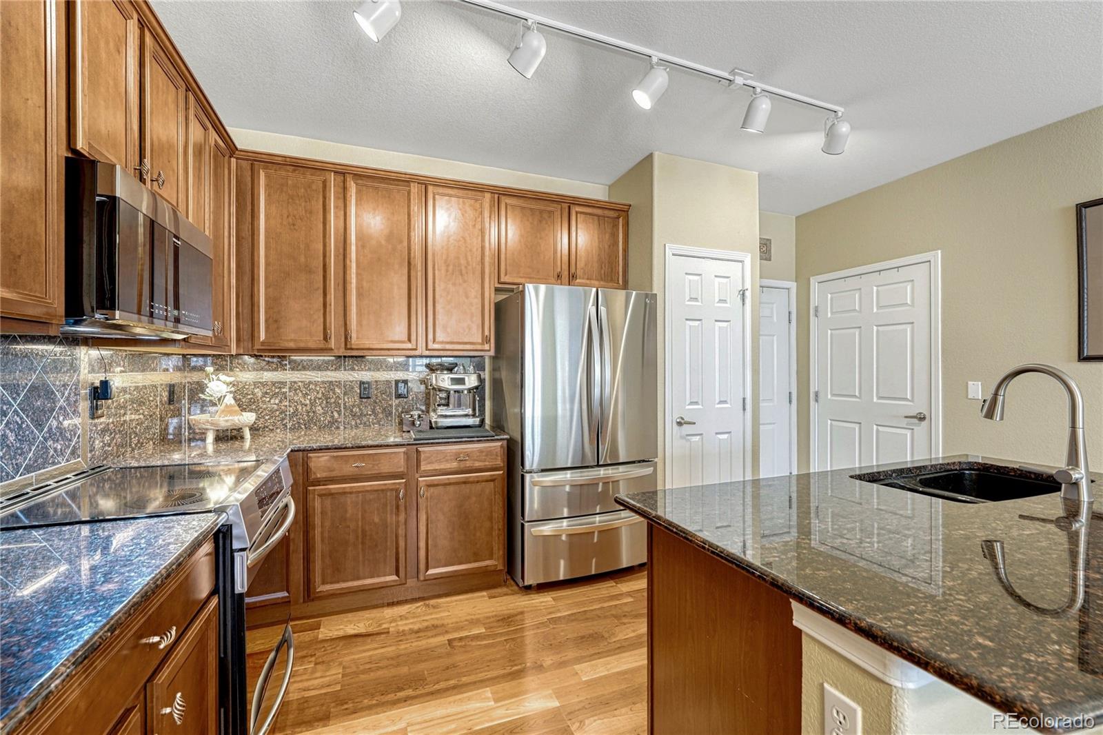 MLS Image #14 for 8460  canyon rim trail 4,englewood, Colorado
