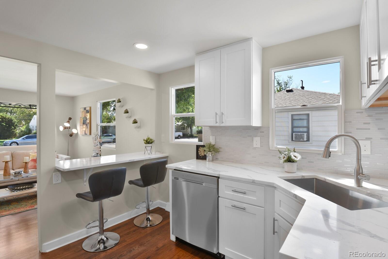 MLS Image #9 for 4729 n meade street,denver, Colorado