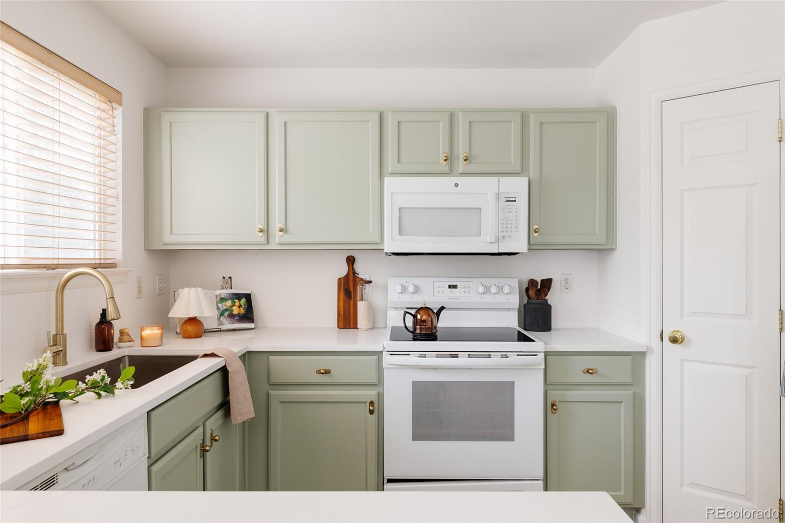 MLS Image #11 for 3743 e 92nd place,thornton, Colorado