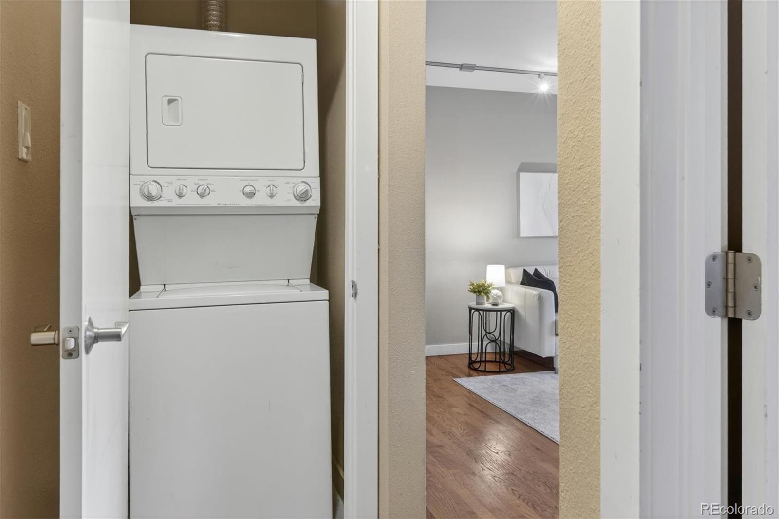 MLS Image #20 for 1245  columbine street 407,denver, Colorado