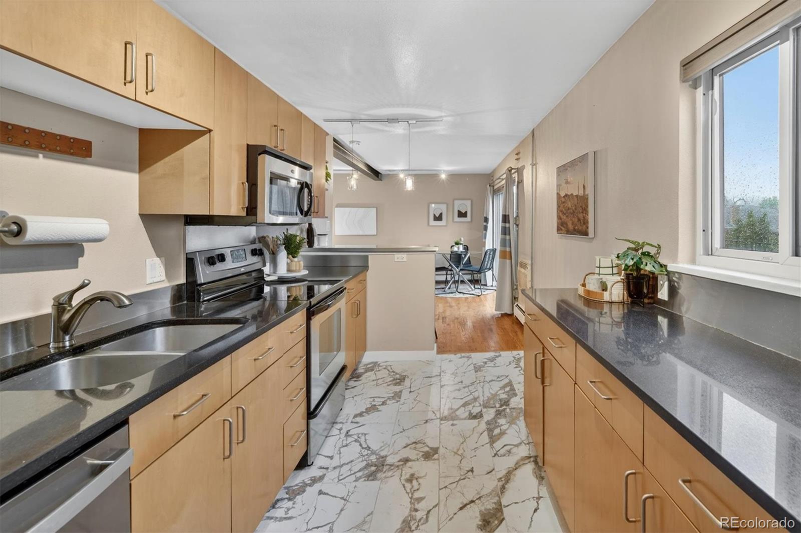 MLS Image #6 for 1245  columbine street 407,denver, Colorado