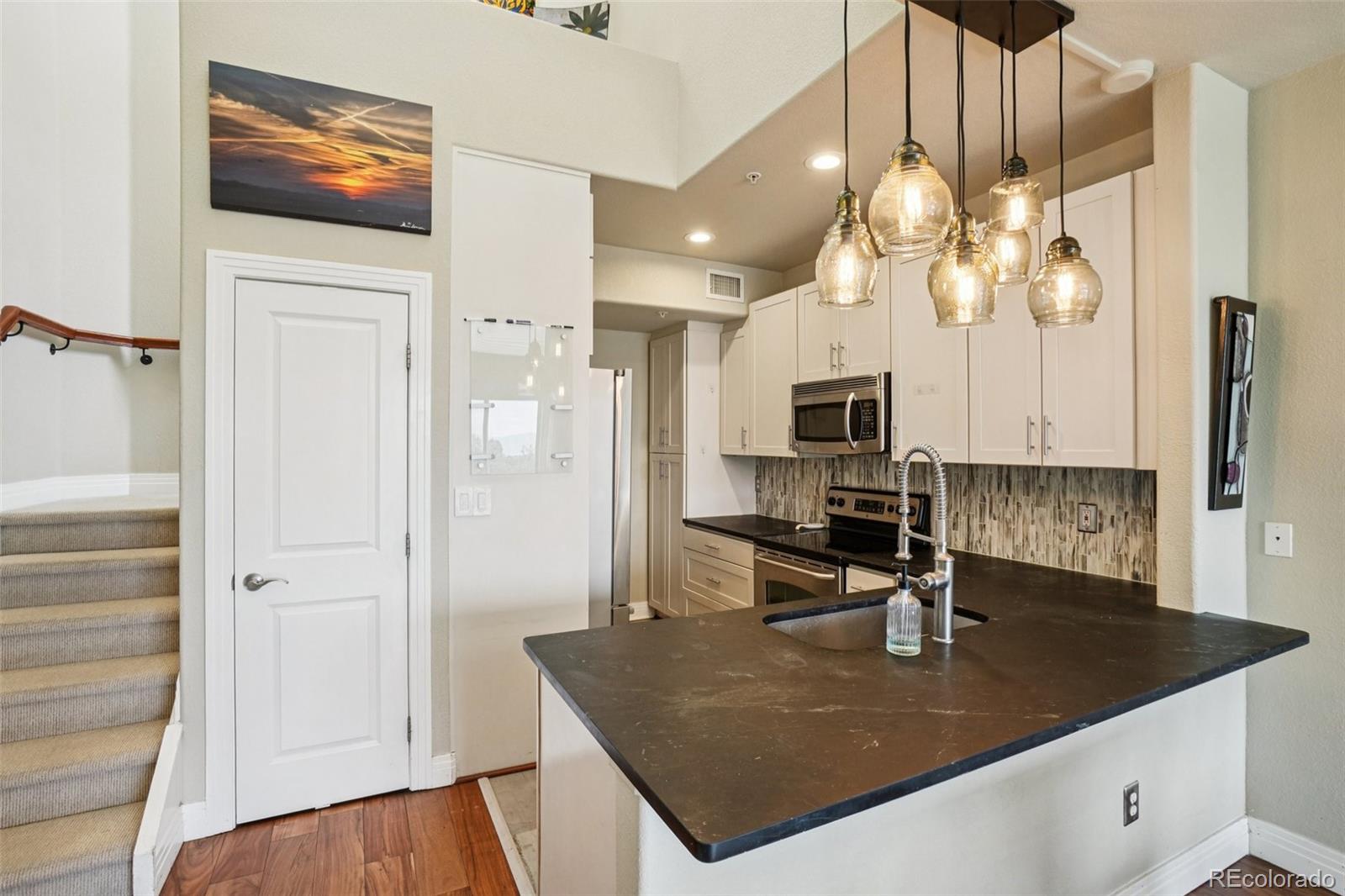 MLS Image #9 for 9059 e panorama circle 314,englewood, Colorado