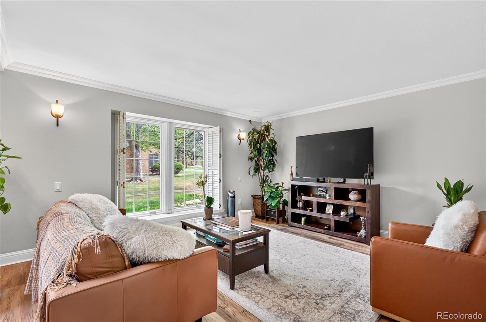 MLS Image #1 for 8135 e phillips circle,centennial, Colorado