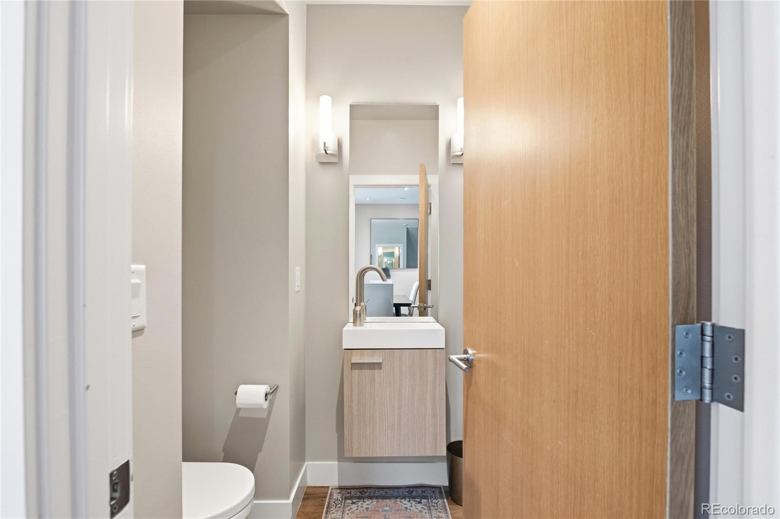 MLS Image #12 for 2308 s university boulevard,denver, Colorado