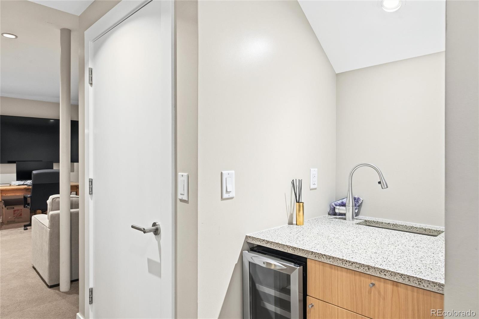 MLS Image #25 for 2308 s university boulevard,denver, Colorado