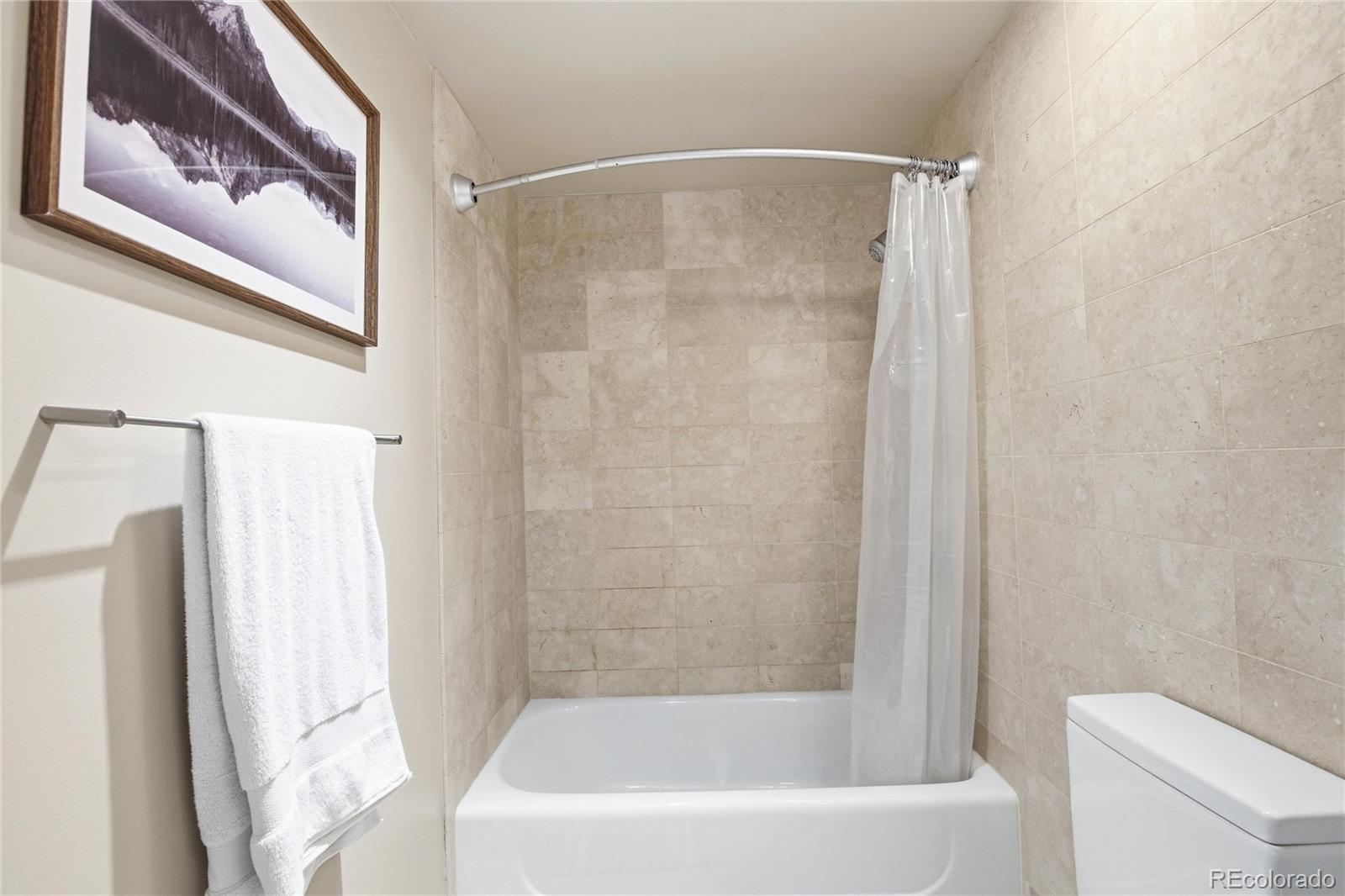 MLS Image #31 for 2308 s university boulevard,denver, Colorado