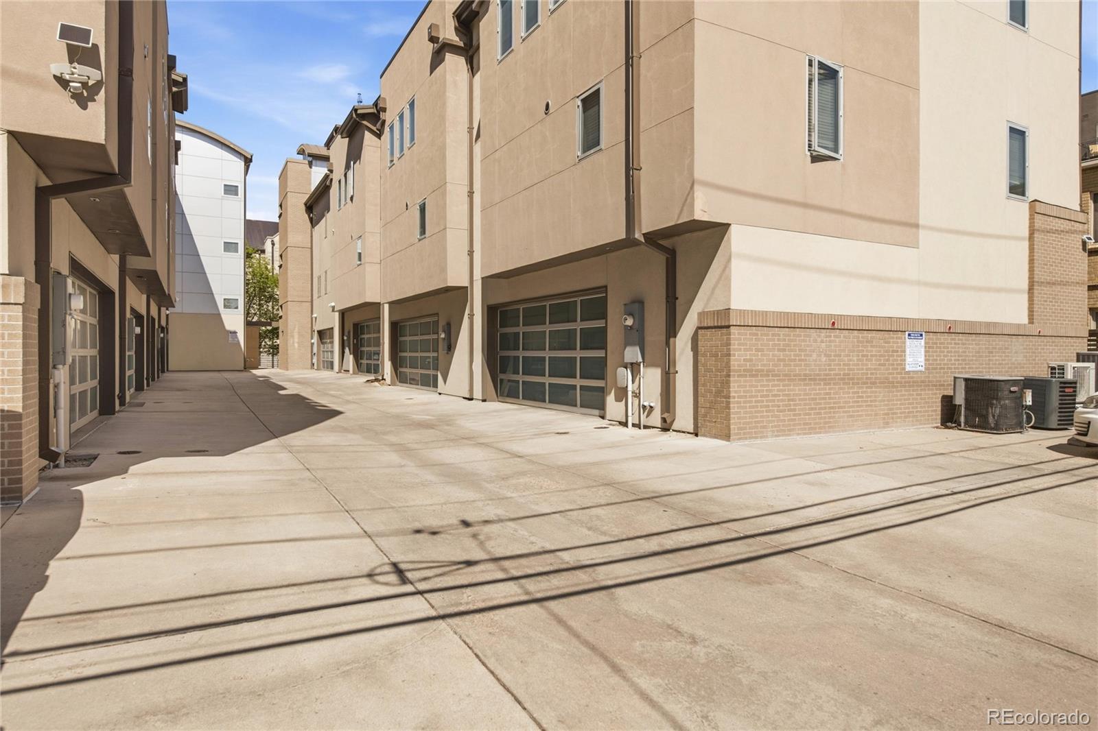 MLS Image #37 for 2308 s university boulevard,denver, Colorado