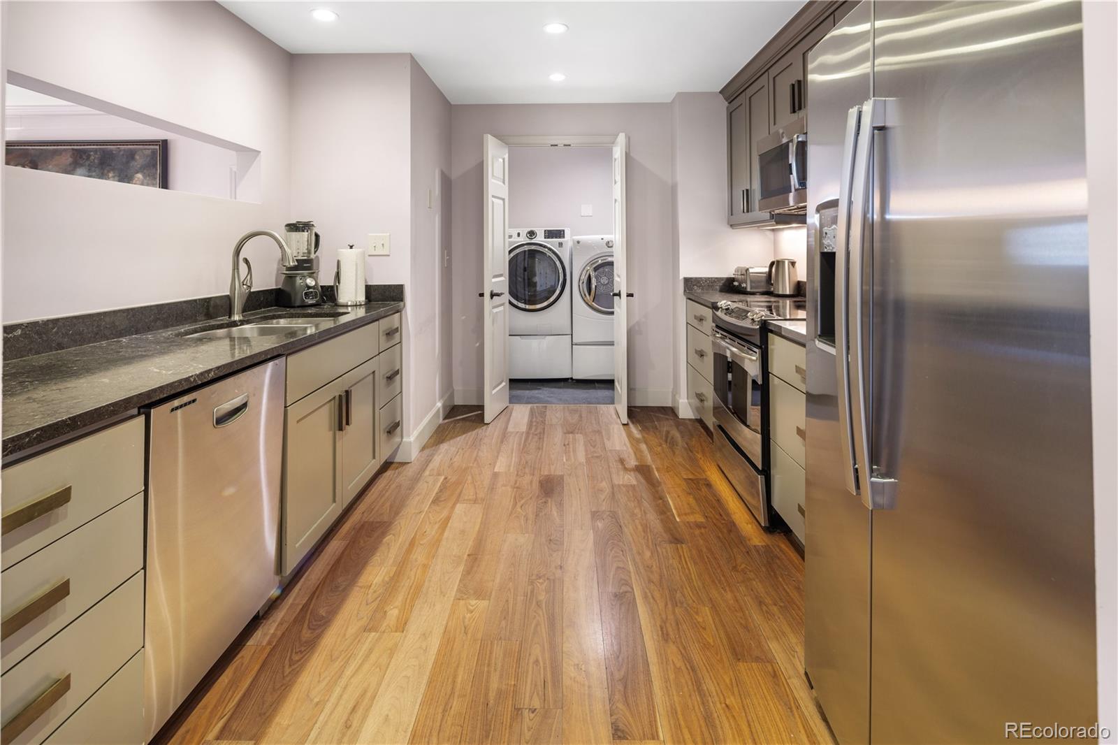 MLS Image #2 for 1133  race street 5a,denver, Colorado
