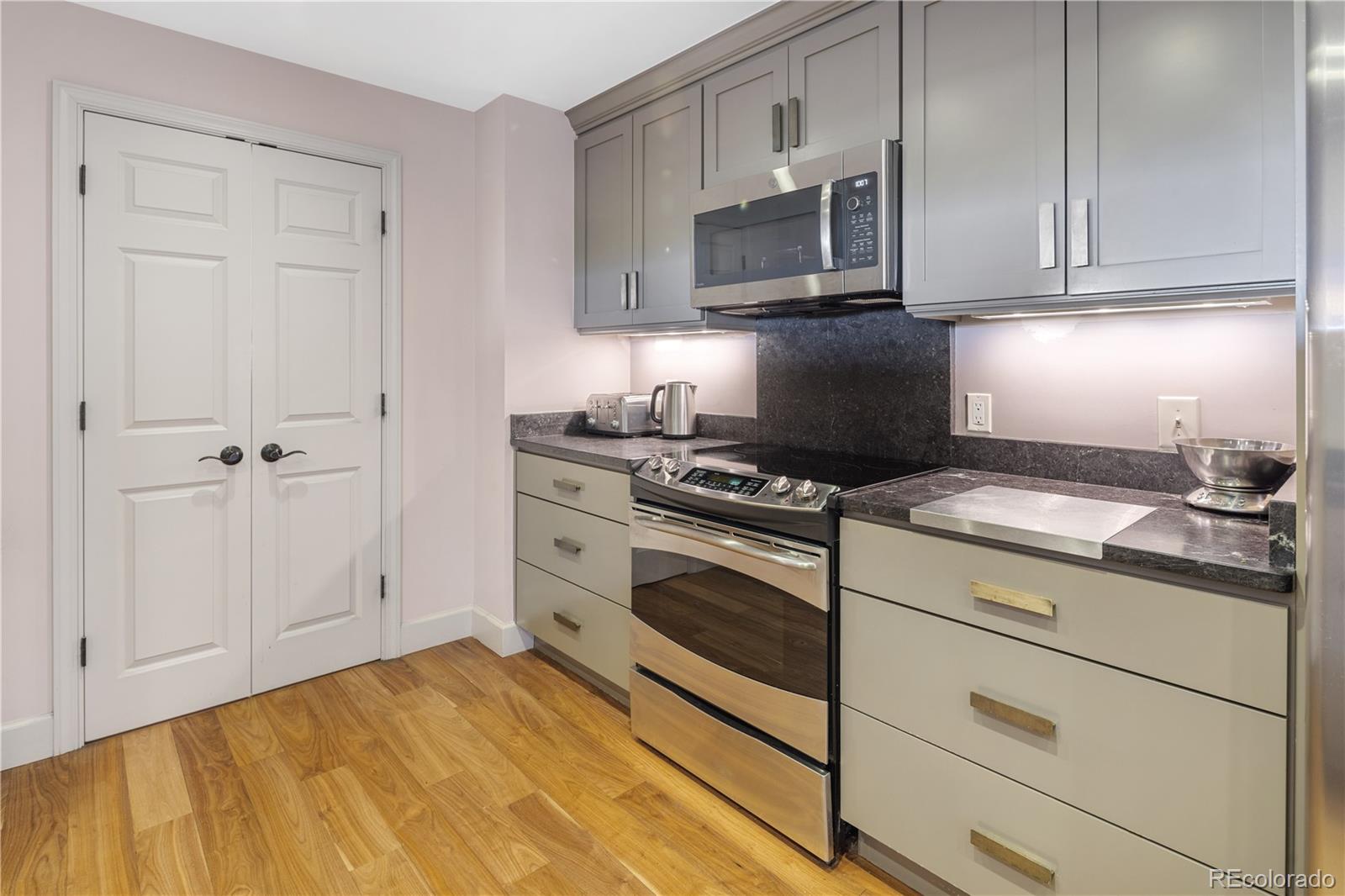 MLS Image #21 for 1133  race street 5a,denver, Colorado