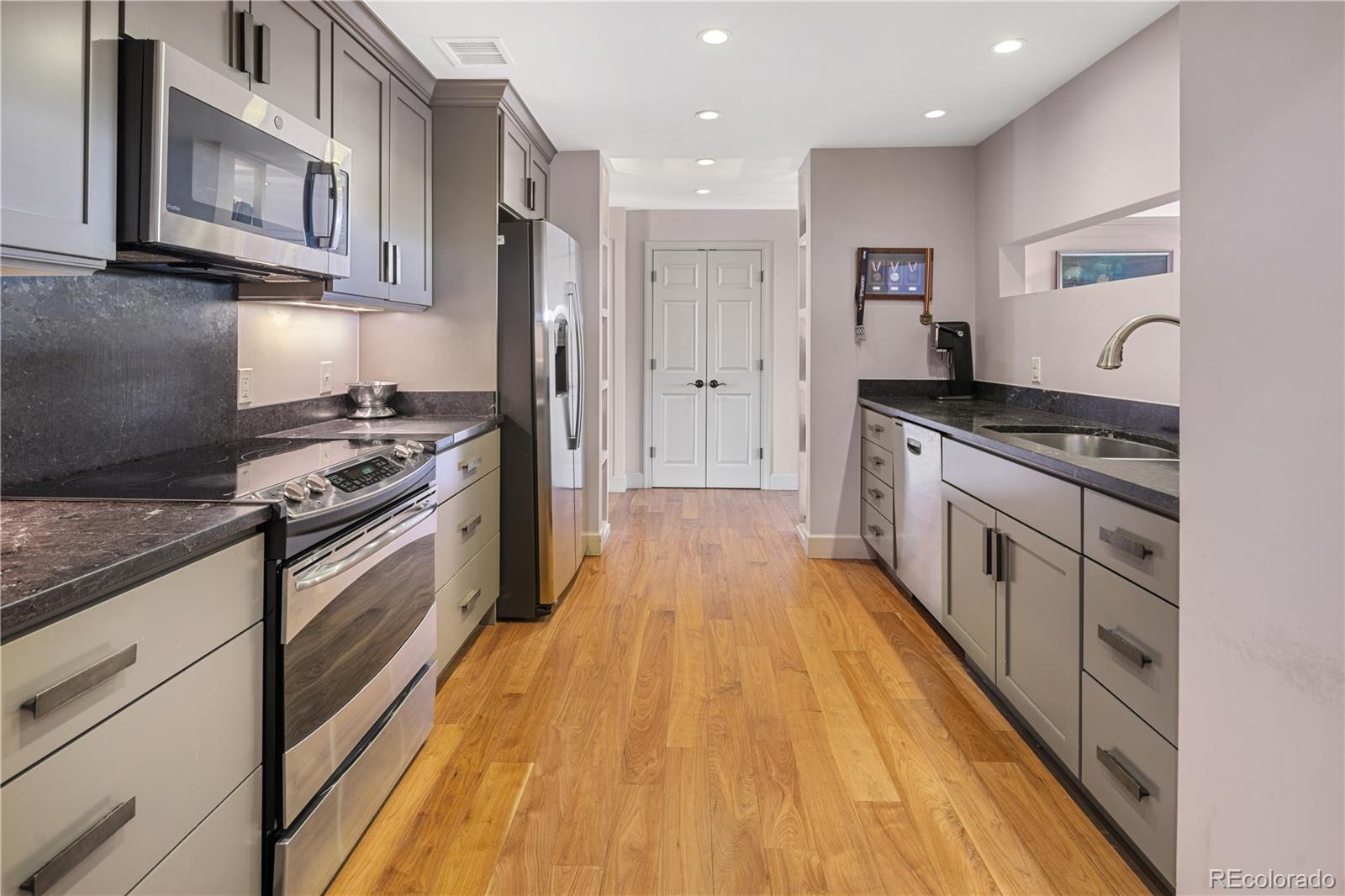 MLS Image #22 for 1133  race street 5a,denver, Colorado