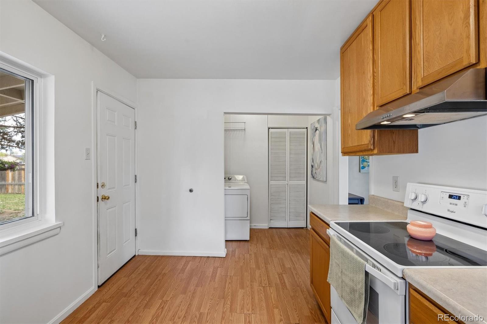MLS Image #11 for 1250 s zenobia street,denver, Colorado