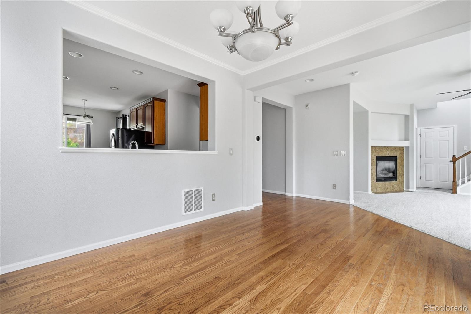 MLS Image #11 for 10114  waco street,commerce city, Colorado