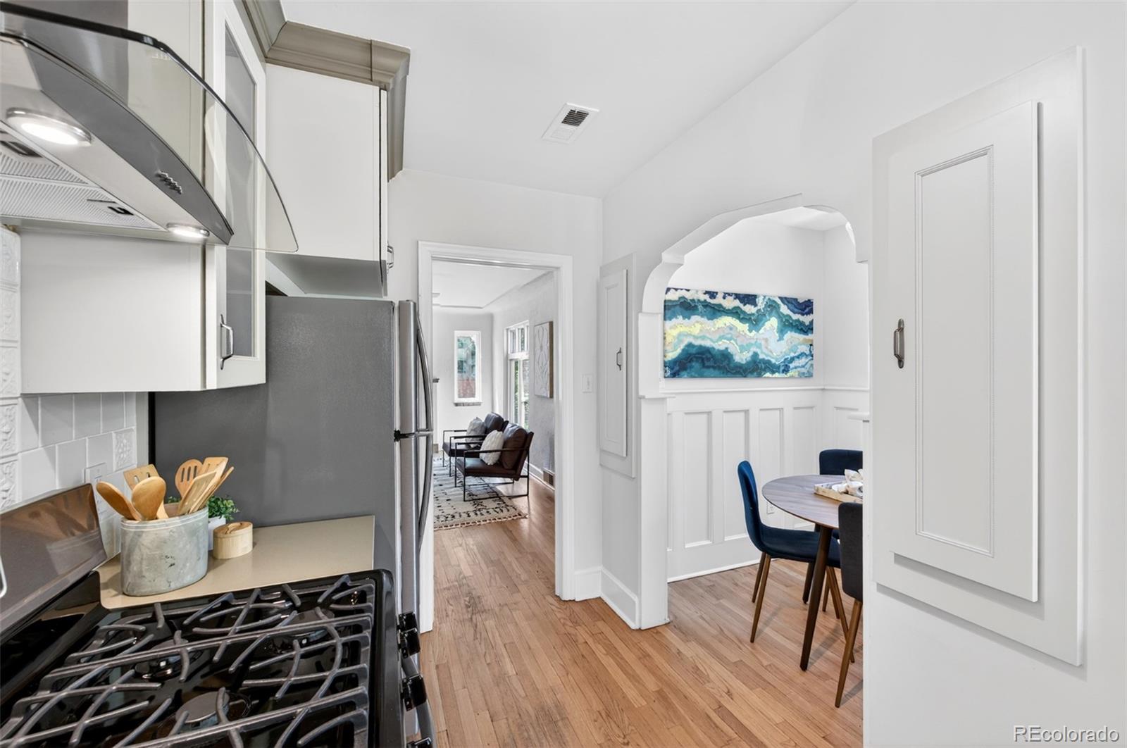 MLS Image #13 for 3176 w 39th avenue,denver, Colorado