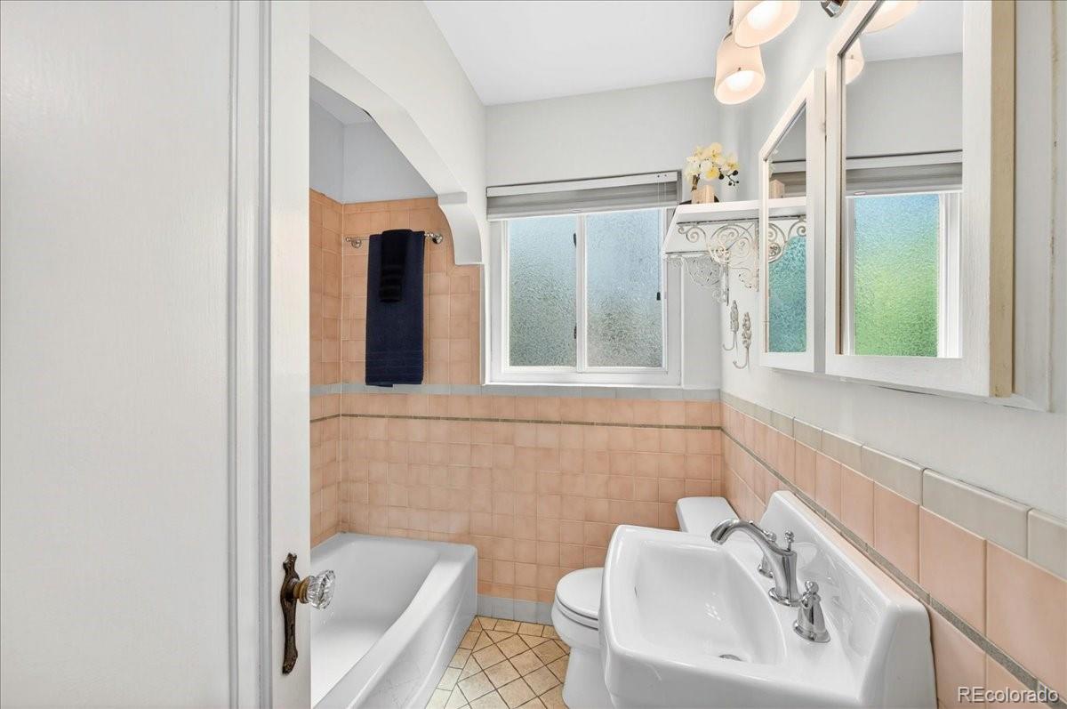 MLS Image #20 for 3176 w 39th avenue,denver, Colorado