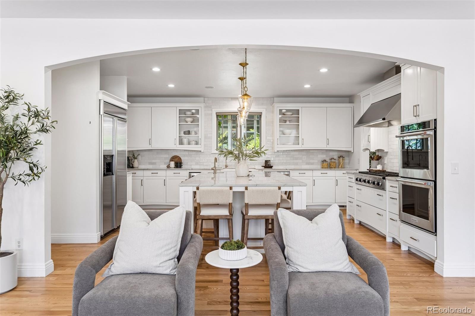MLS Image #11 for 477 n high street,denver, Colorado