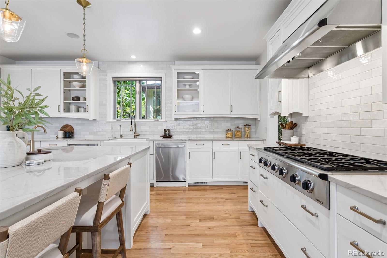 MLS Image #14 for 477 n high street,denver, Colorado