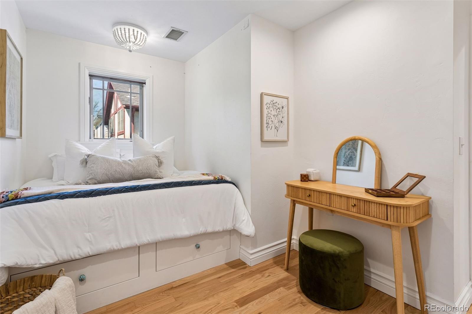 MLS Image #35 for 477 n high street,denver, Colorado