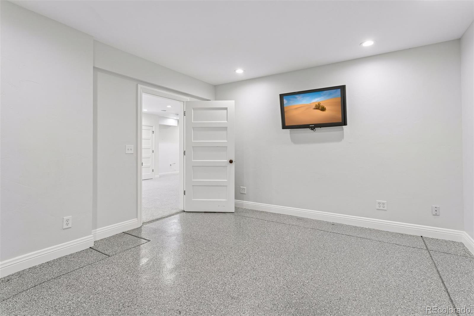 MLS Image #44 for 477 n high street,denver, Colorado