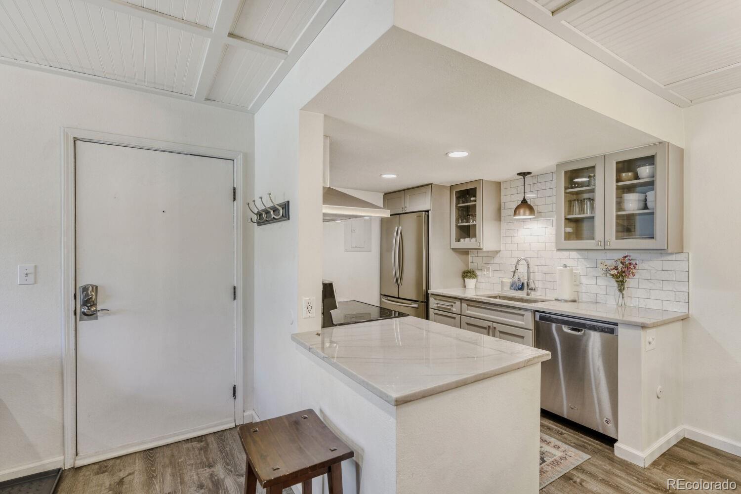 MLS Image #10 for 4400 s quebec street,denver, Colorado