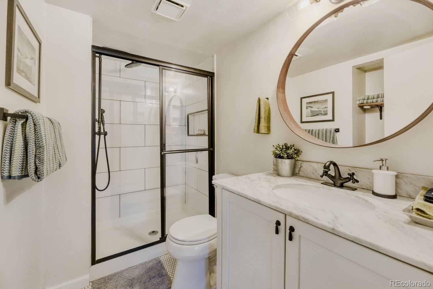 MLS Image #14 for 4400 s quebec street,denver, Colorado