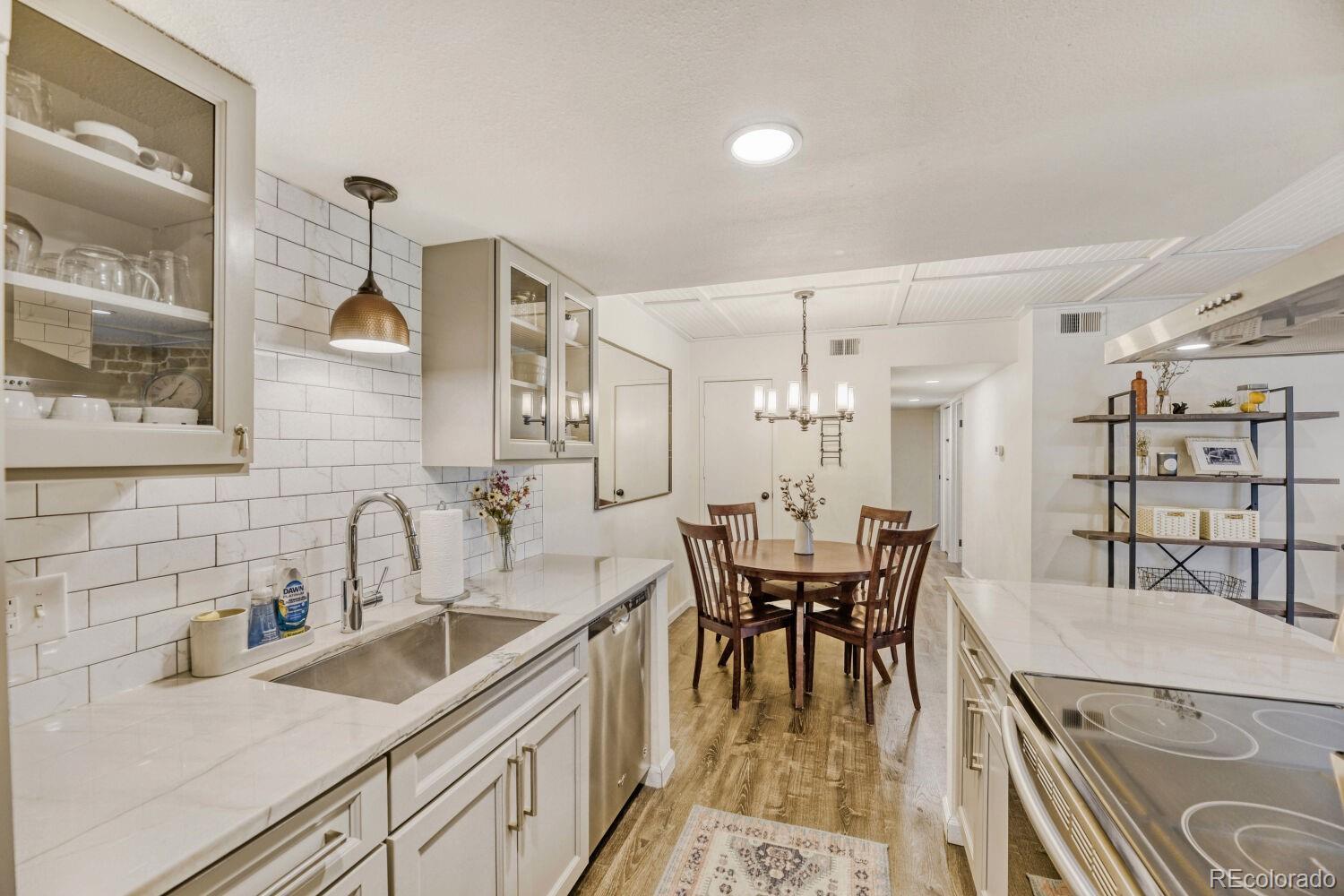 MLS Image #9 for 4400 s quebec street,denver, Colorado