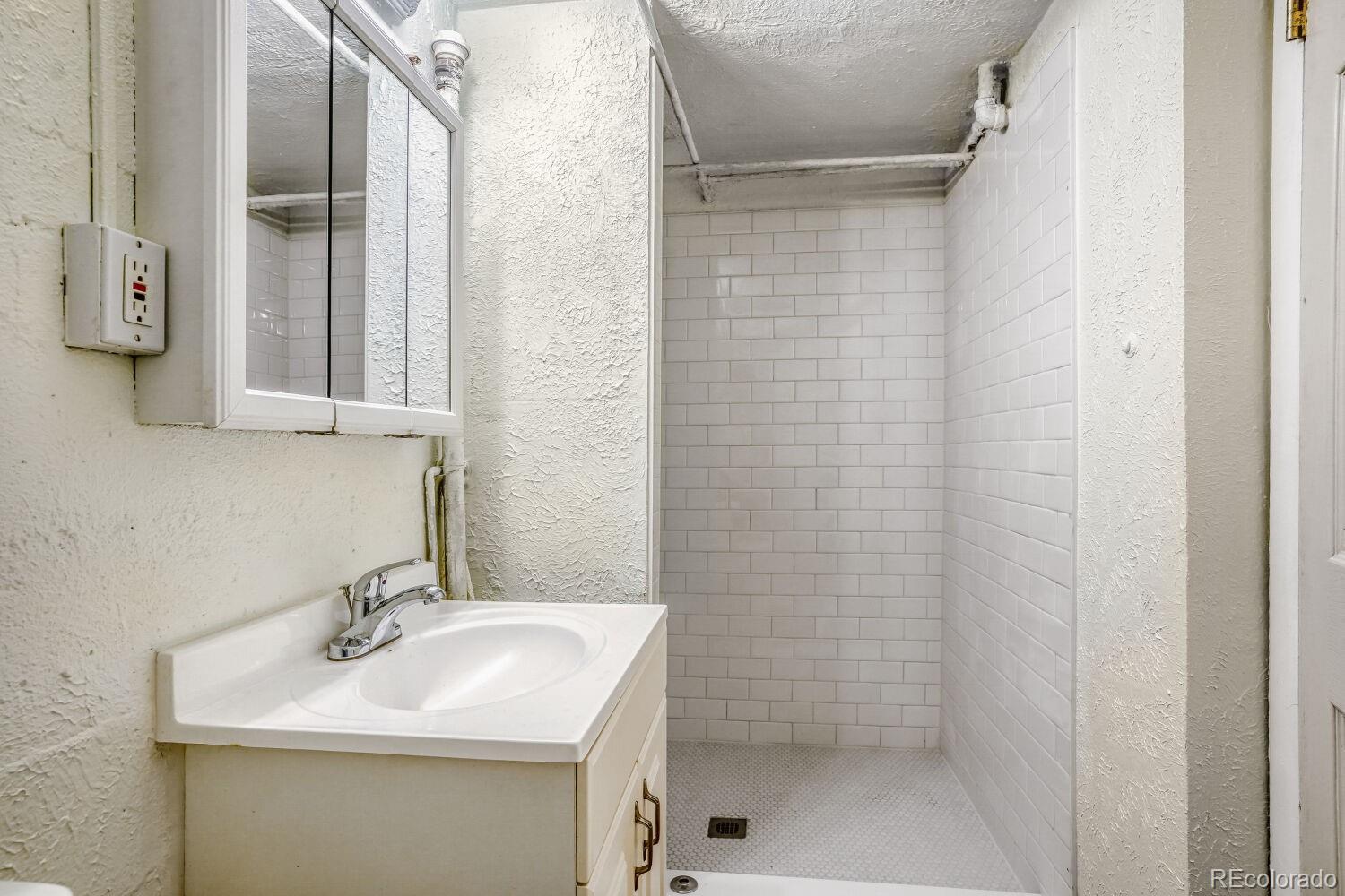MLS Image #18 for 935 e virginia avenue,denver, Colorado