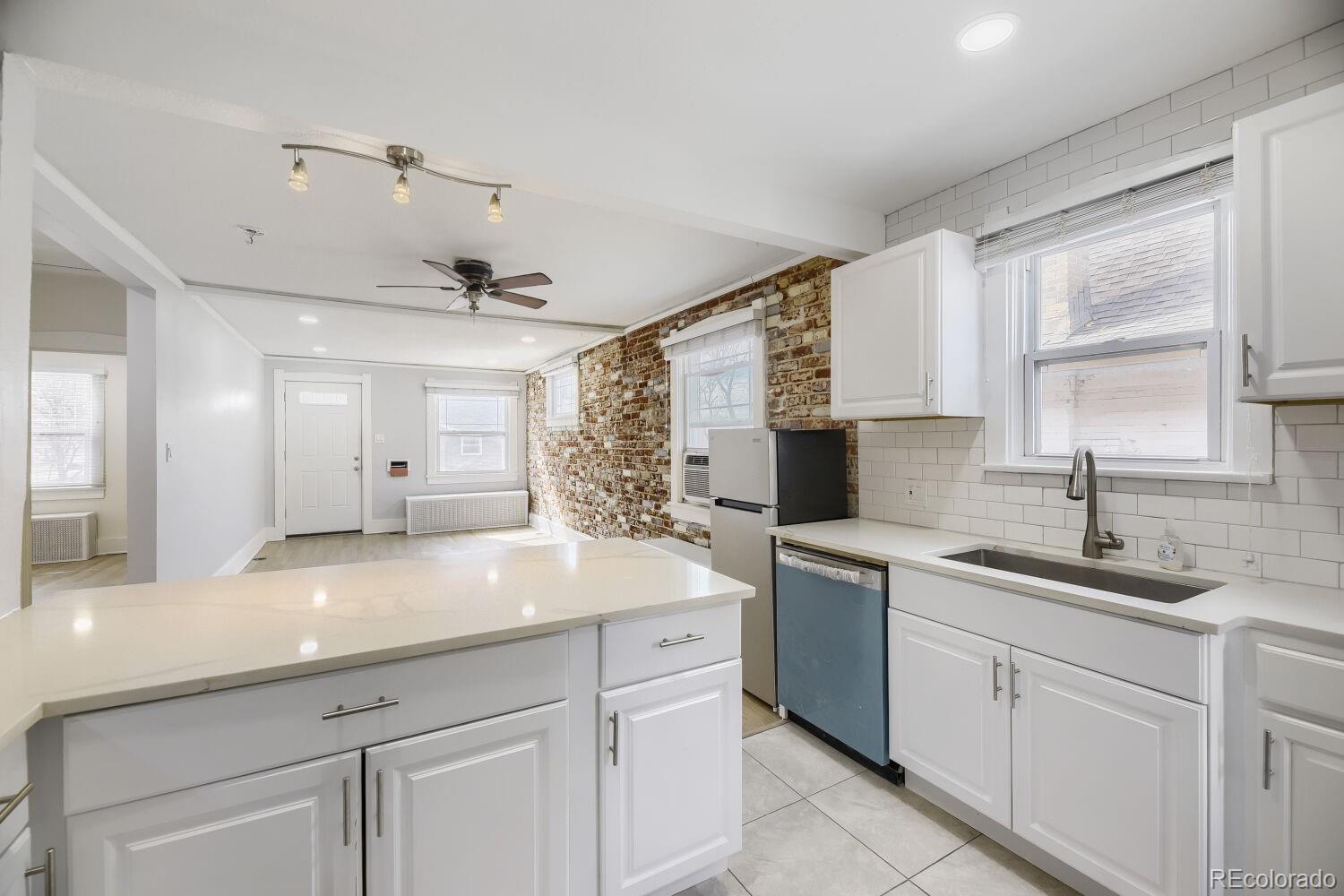 MLS Image #3 for 935 e virginia avenue,denver, Colorado