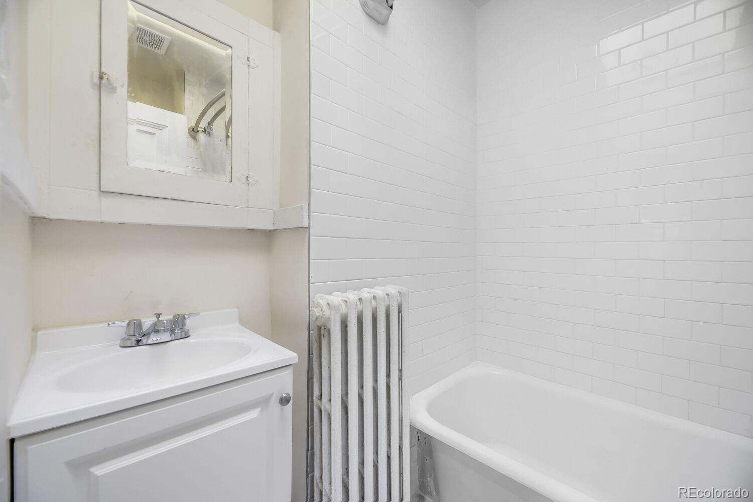 MLS Image #7 for 935 e virginia avenue,denver, Colorado