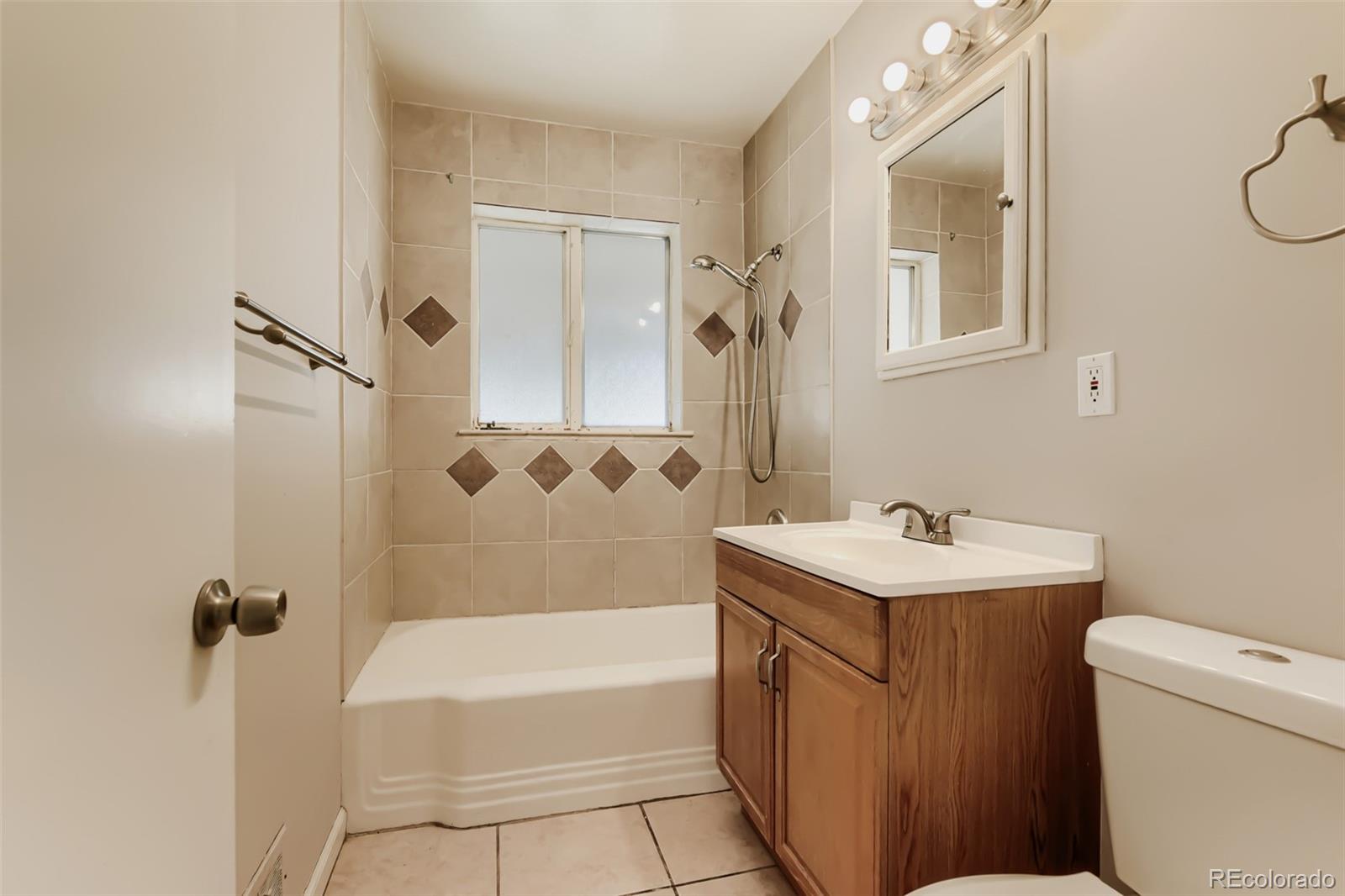 MLS Image #8 for 566  wolff street,denver, Colorado