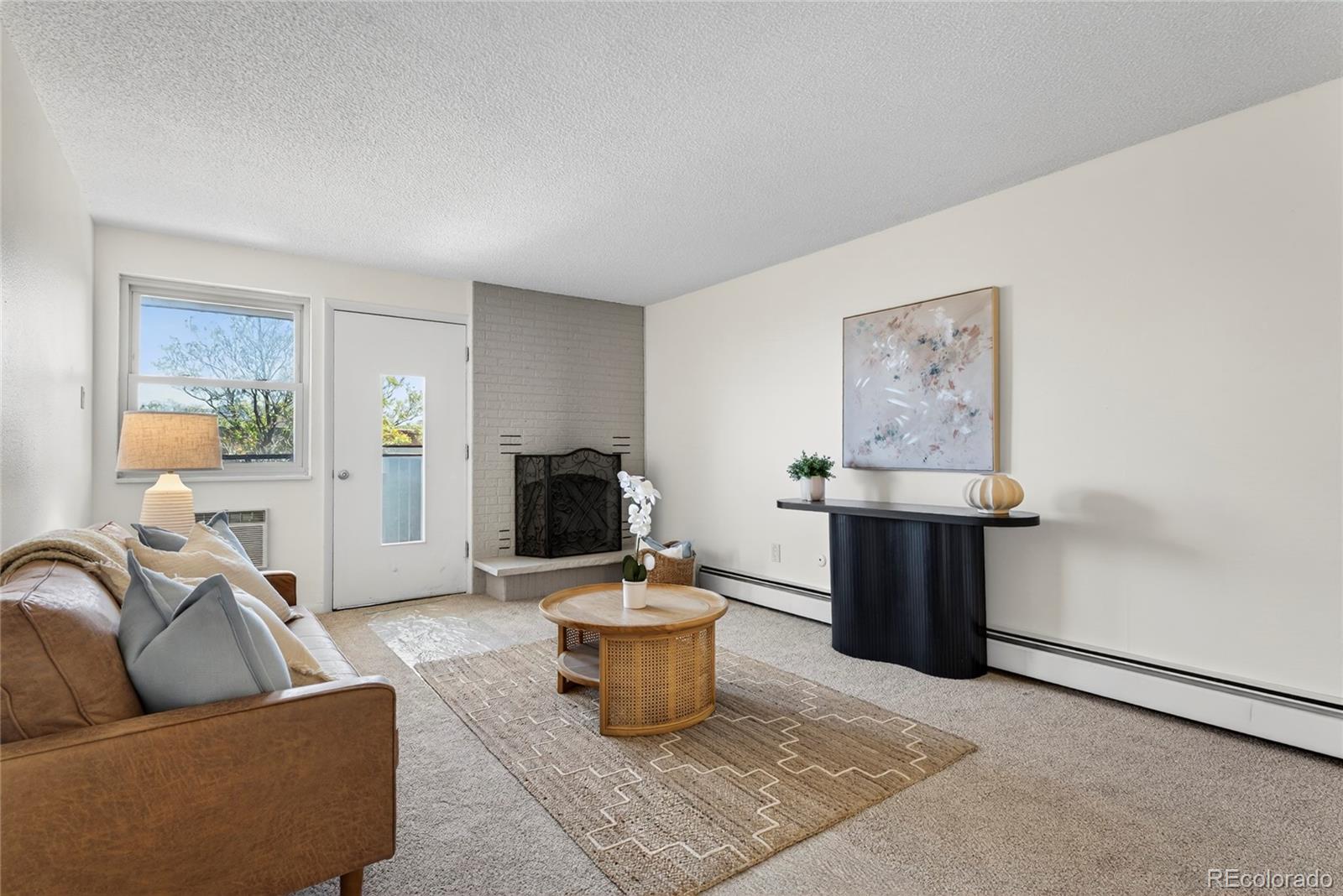 MLS Image #4 for 1233 n ogden street,denver, Colorado