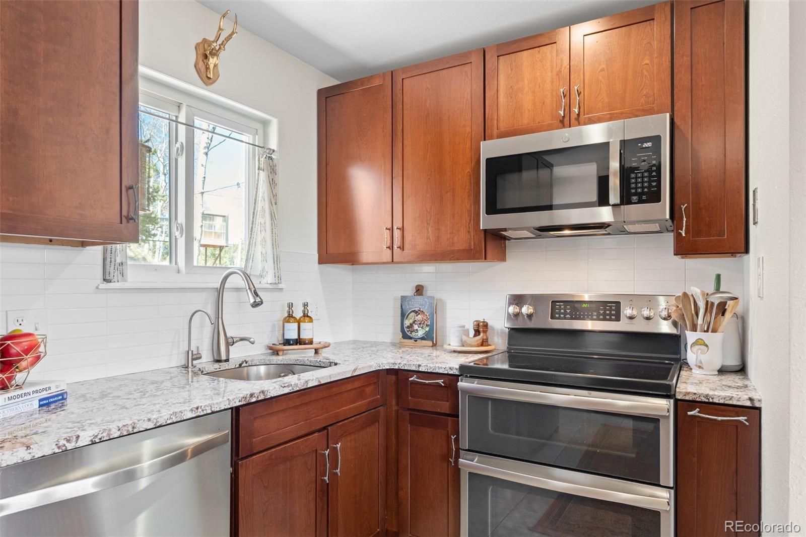 MLS Image #11 for 11544  green court,conifer, Colorado