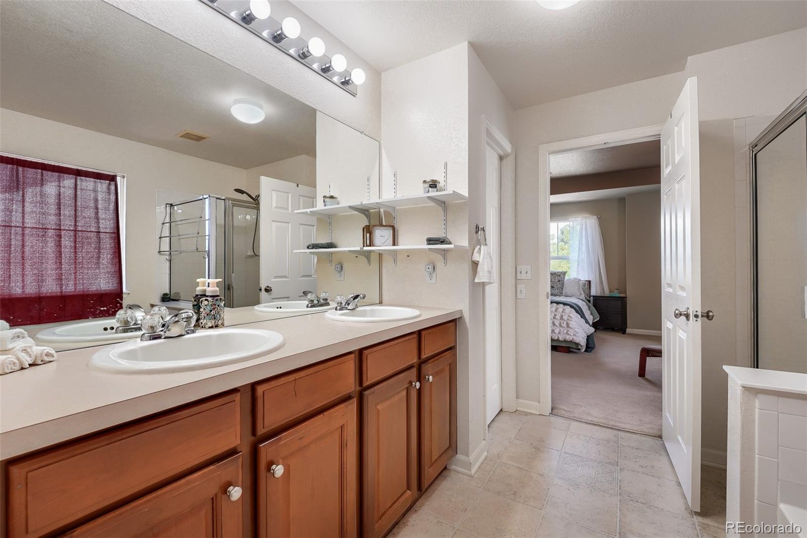 MLS Image #3 for 23738 e alabama place,aurora, Colorado