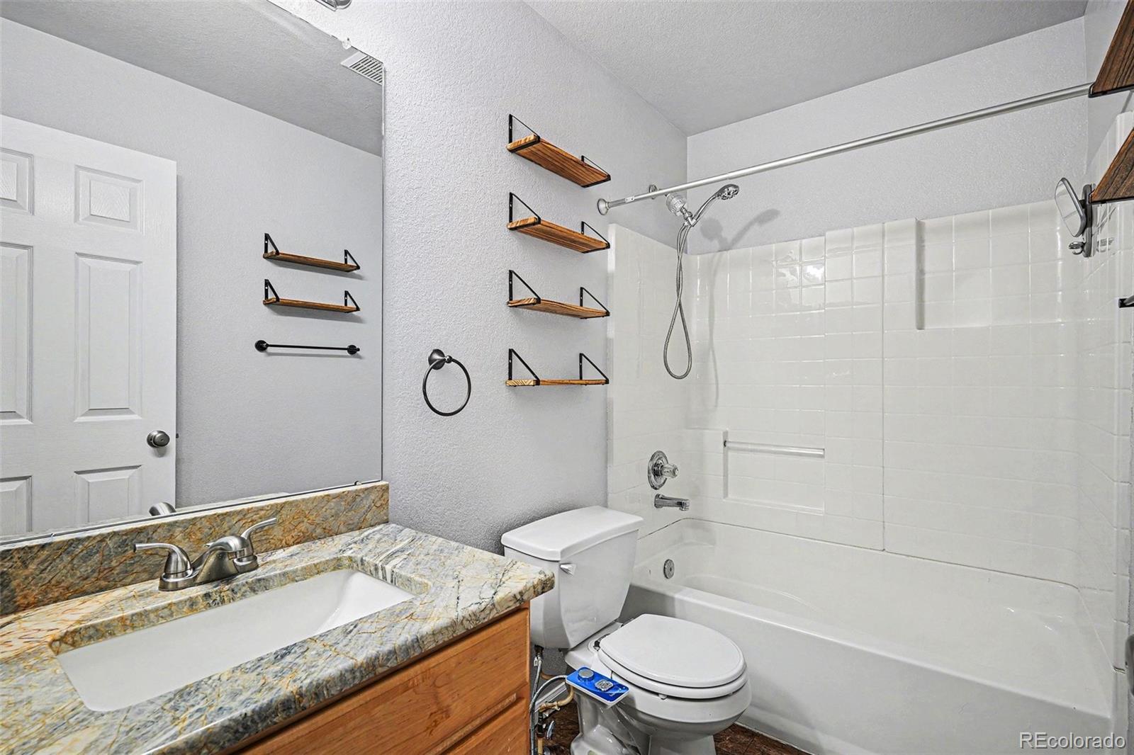 MLS Image #13 for 5353 s tibet street,aurora, Colorado
