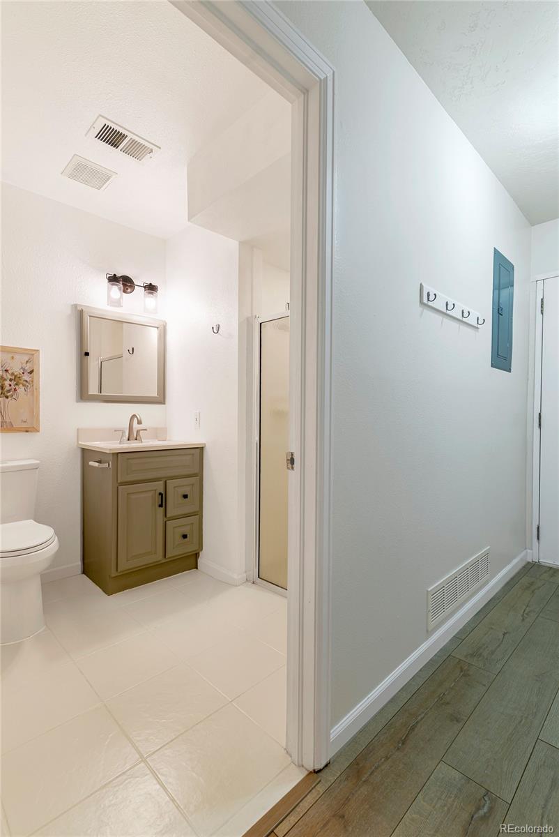 MLS Image #15 for 8472  everett way b,arvada, Colorado