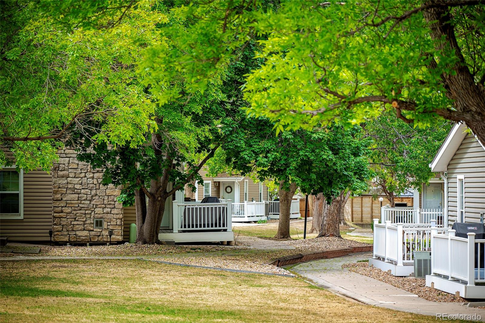 MLS Image #33 for 8472  everett way b,arvada, Colorado