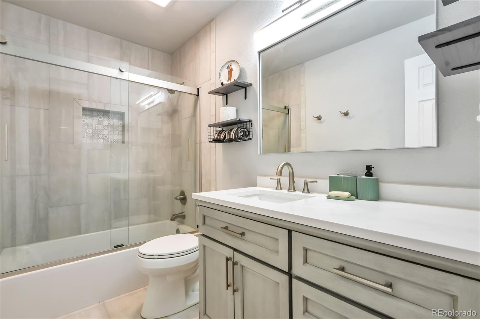 MLS Image #14 for 10265 e evans avenue,aurora, Colorado